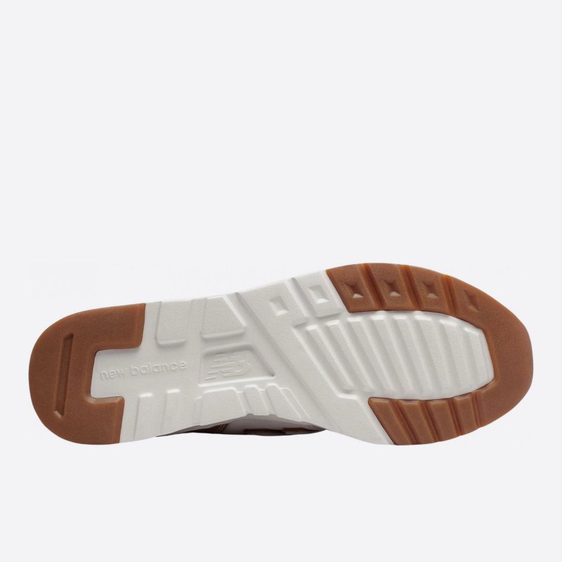 Pánské bílé tenisky New Balance CM997HAF podrážka