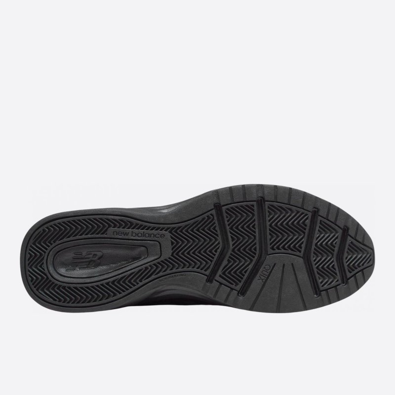 Pánské černé tenisky New Balance MX624AB5 podrážka