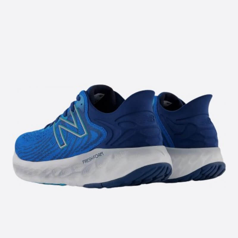 Pánské modré tenisky New Balance M1080S11 zadní strana